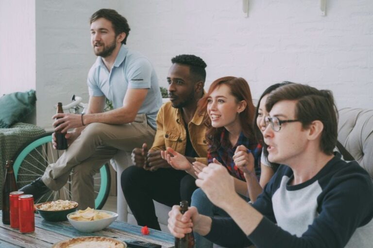 Why Real-Time Entertainment Keeps People More Engaged